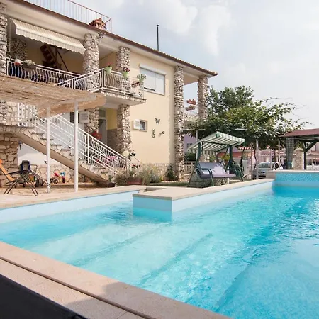 Fuer 2 Personen Ca 25 Qm In Fazana-surida, Istrien Istrische Riviera *