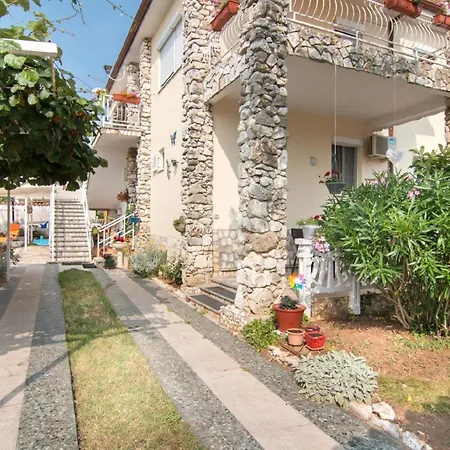 Apartment Fuer 2 Personen Ca 25 Qm In Fazana-surida, Istrien Istrische Riviera Valbandon